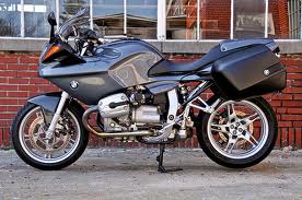 BMWR1100S The BMW R1100S